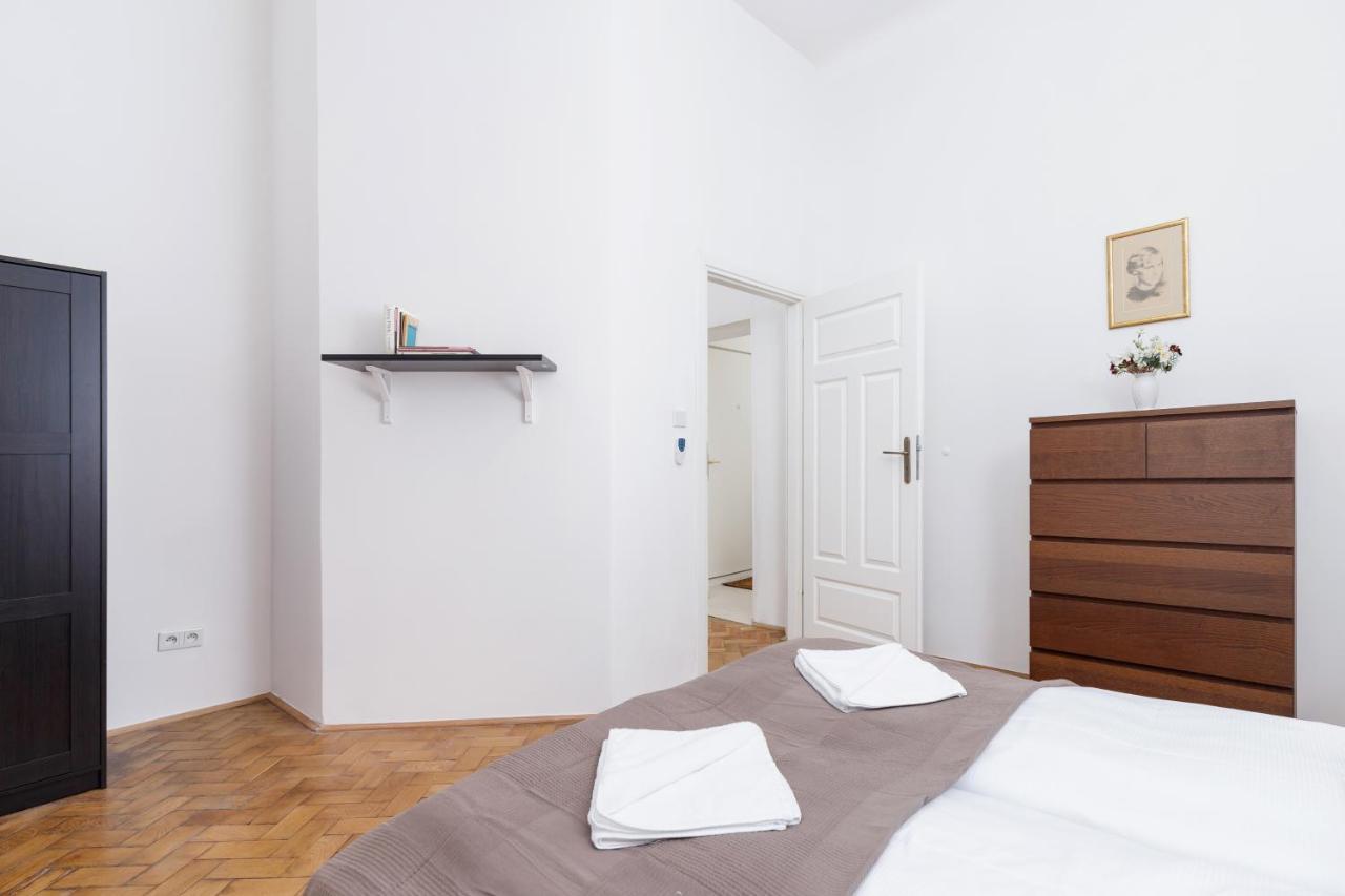 Apartment Pijarska Krakow By Noclegi Renters 외부 사진
